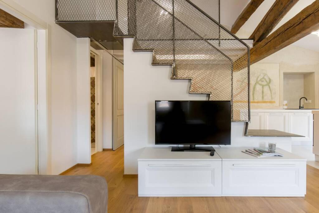 Luxury Design Apt With Amazing View Lejlighed Verona Eksteriør billede
