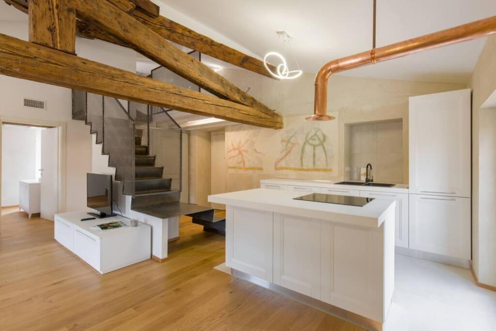 Luxury Design Apt With Amazing View Lejlighed Verona Eksteriør billede